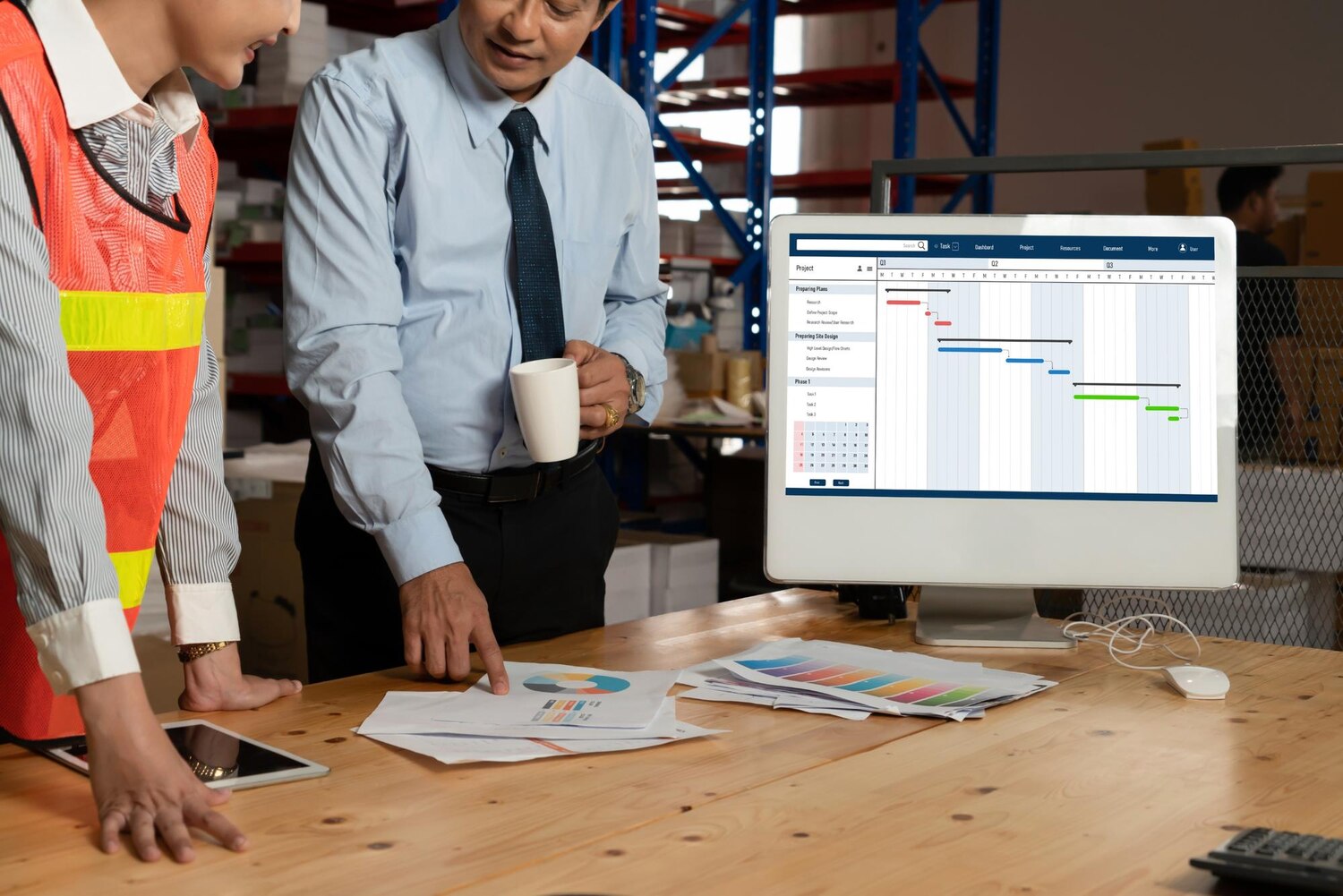 Product and engineering leaders review WSJF scores to shape a transformation backlog with clear trade-offs