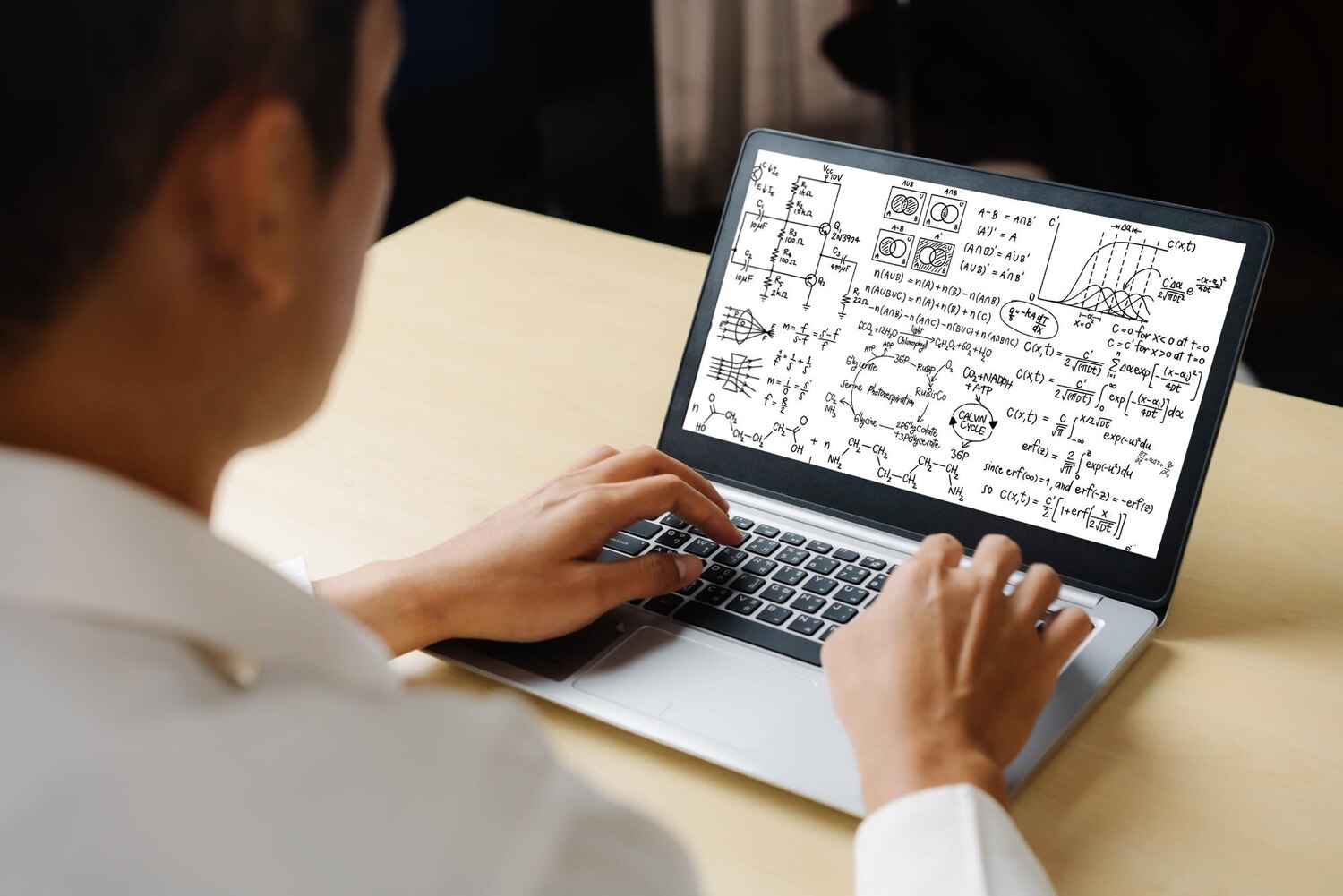 Architect evaluating sequence diagrams for event-driven API integrations to choose the right pattern
